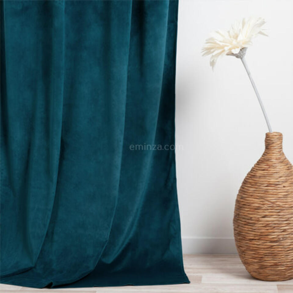 cortina de terciopelo azul trullo