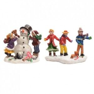 Lot de figurines Enfants et Bonhomme de neige pour village