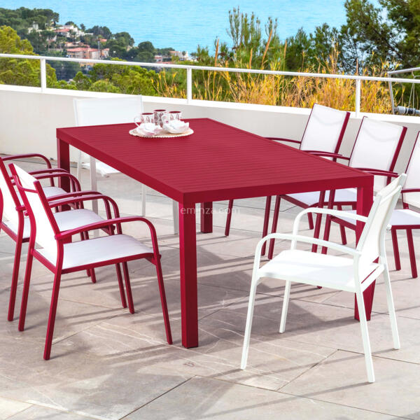 Table de jardin 8 places Aluminium Murano (210 x 100 cm) - Rouge