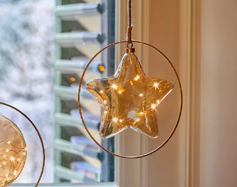 Weihnachtsbeleuchtung in Sternenform