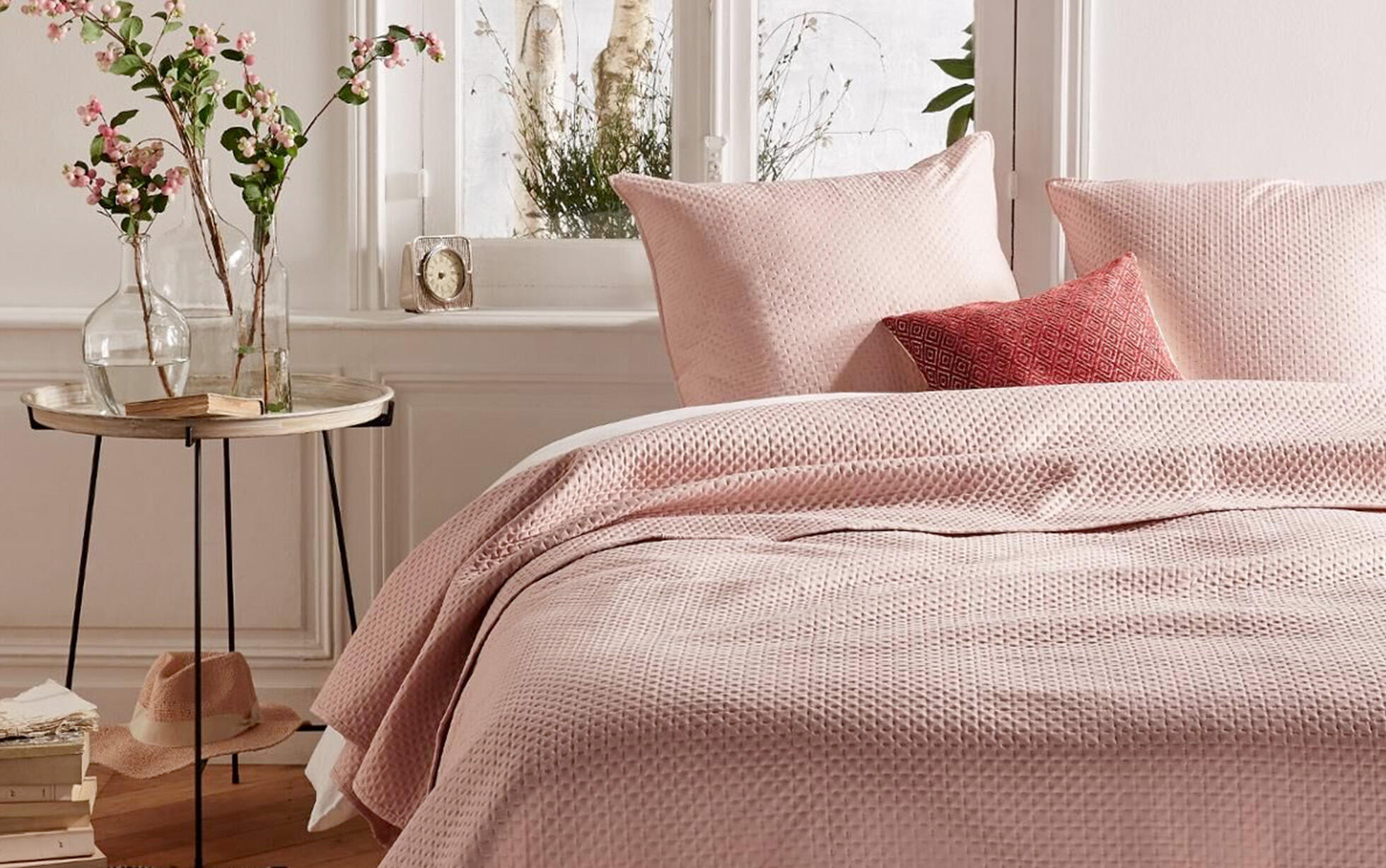 decoración rosa dormitorio