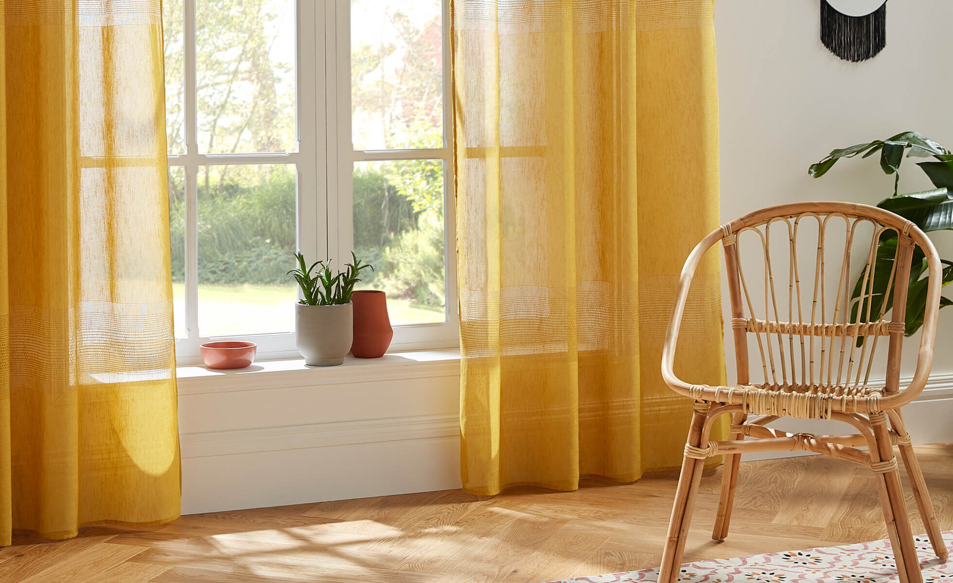 tenda trasparente giallo ocra