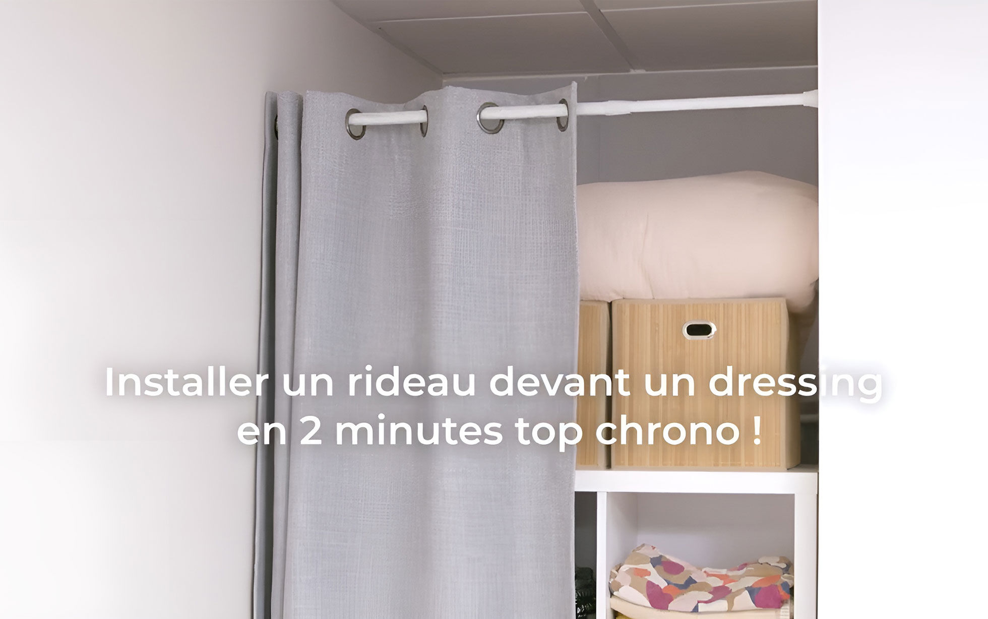 rideau gris occultant devant dressing