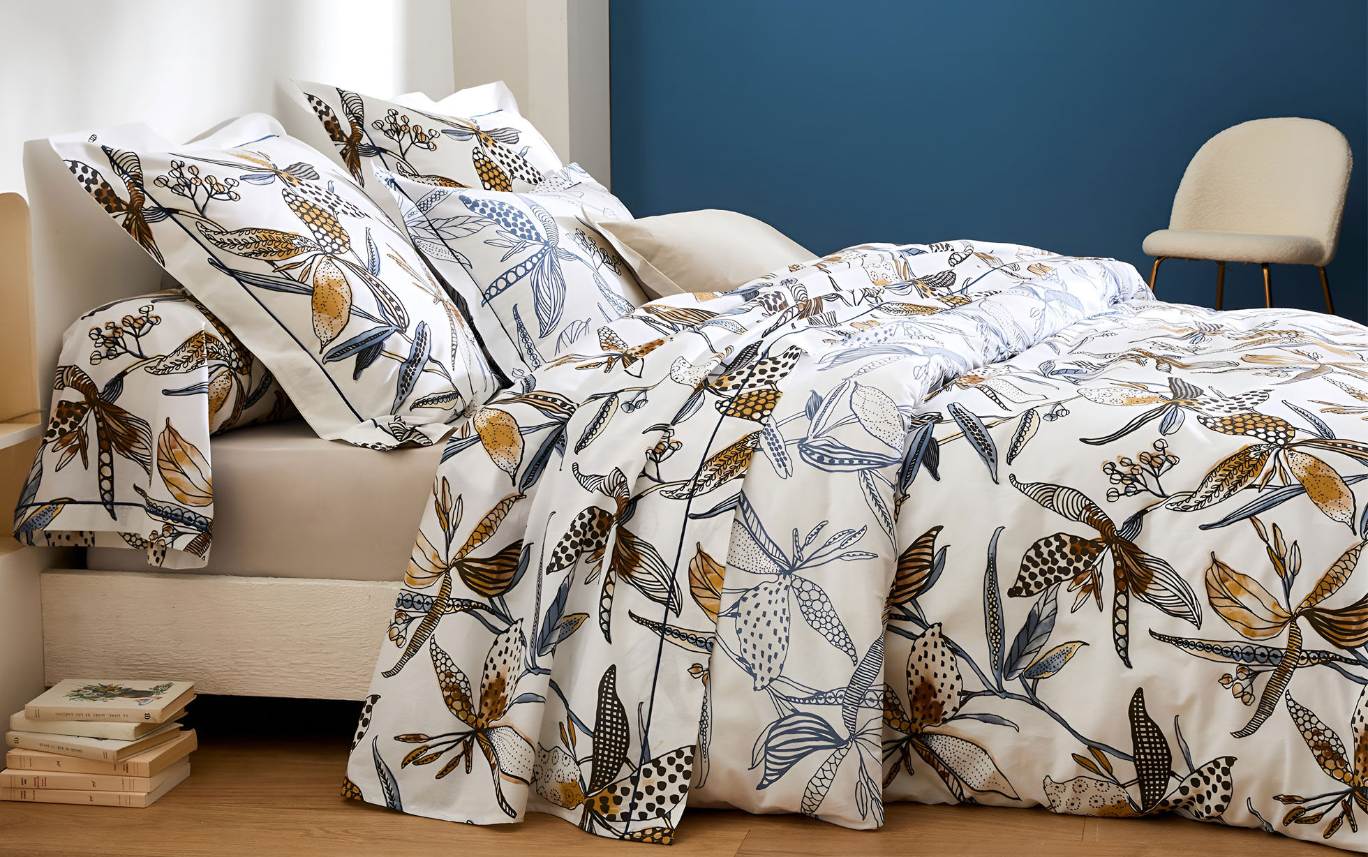 parure de lit en percale de coton motif fleuri multicolore