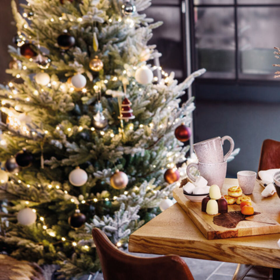 moderner Weihnachtsbaum