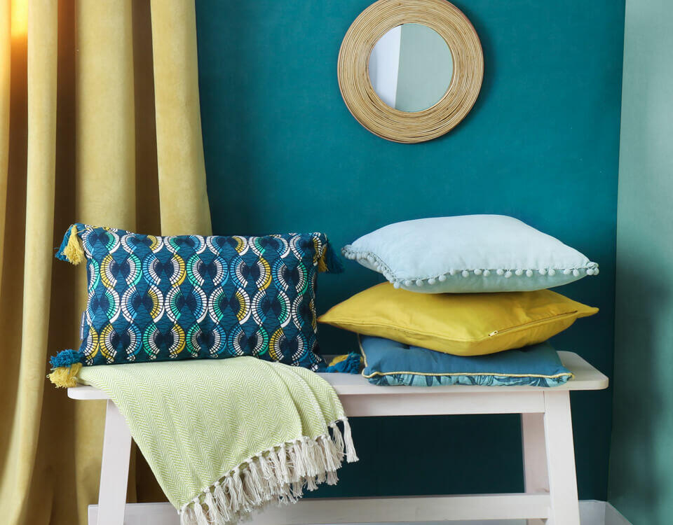 décorations textiles bleu vert jaune
