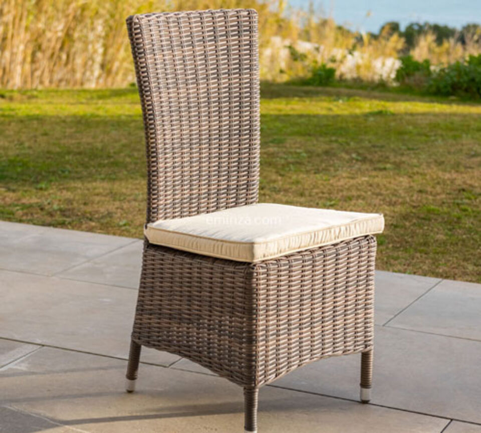 sedia in polyrattan tortora
