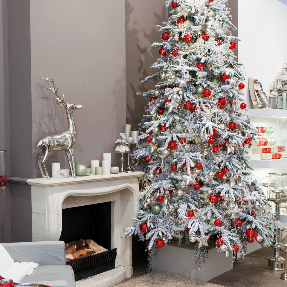Sapin de noel blanc et rouge