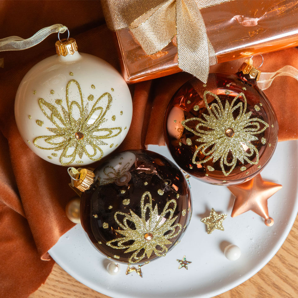 boules de noel cuivrées