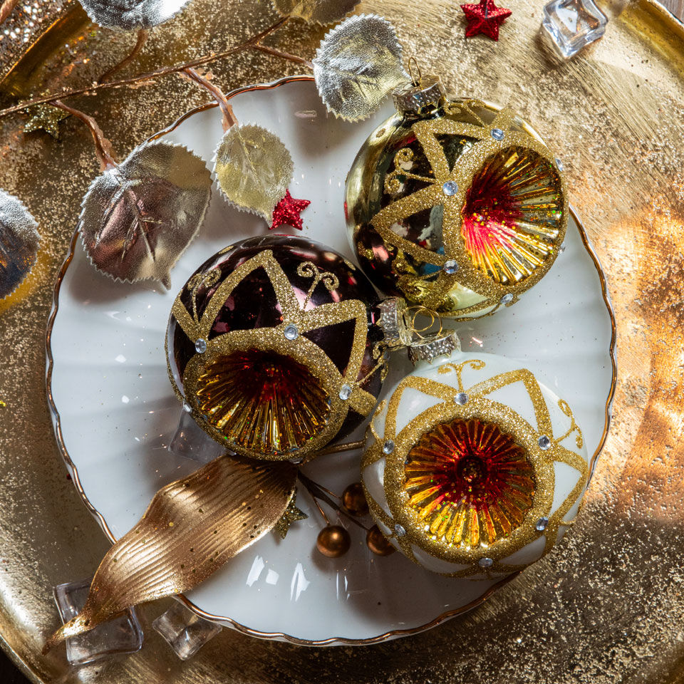 boules de noël élégantes dorées
