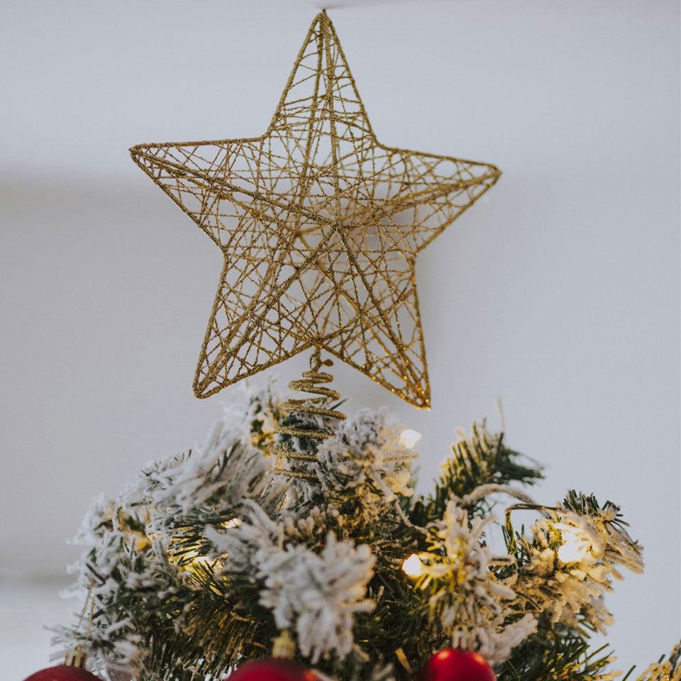 cimier de sapin étoile à spirale doré