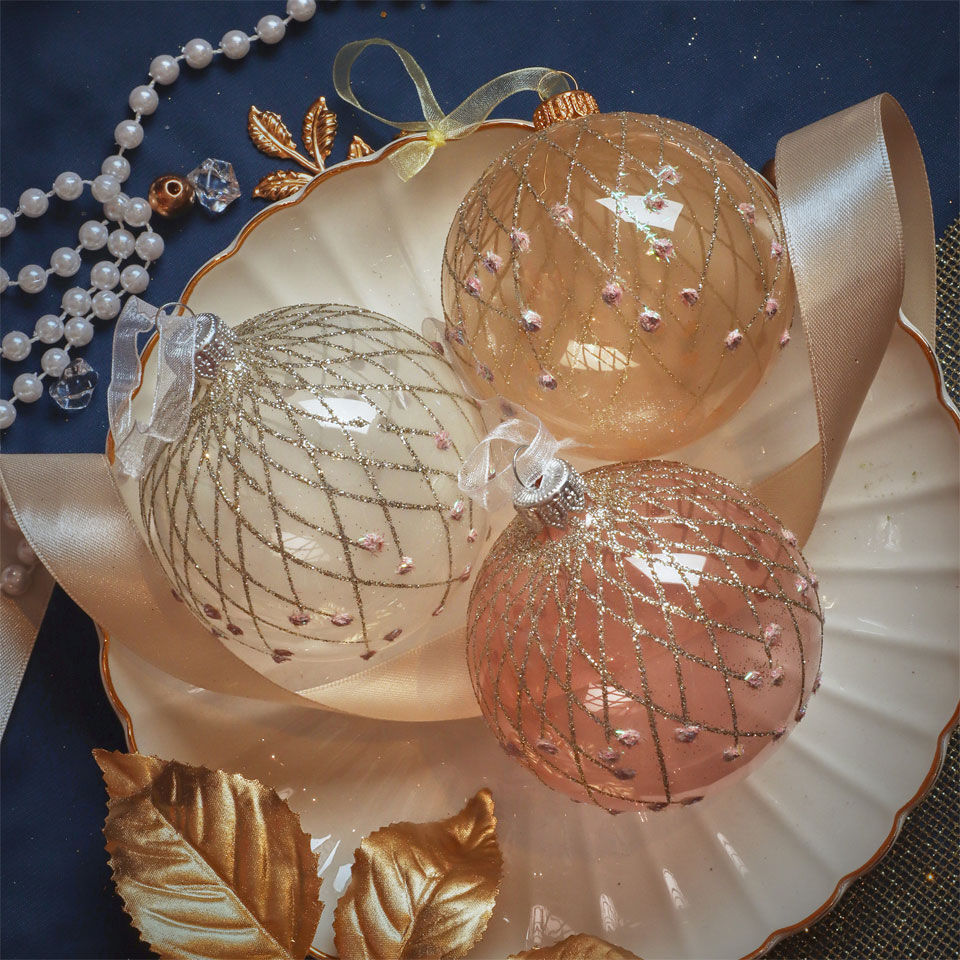Bolas de Navidad rosa empolvado