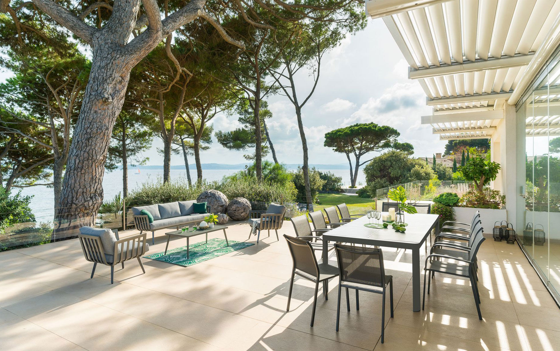 mobilier de jardin : avantage de l'aluminium