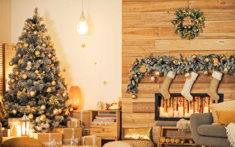 Éblouissez vos fêtes avec nos idées de décoration de Noël dorées