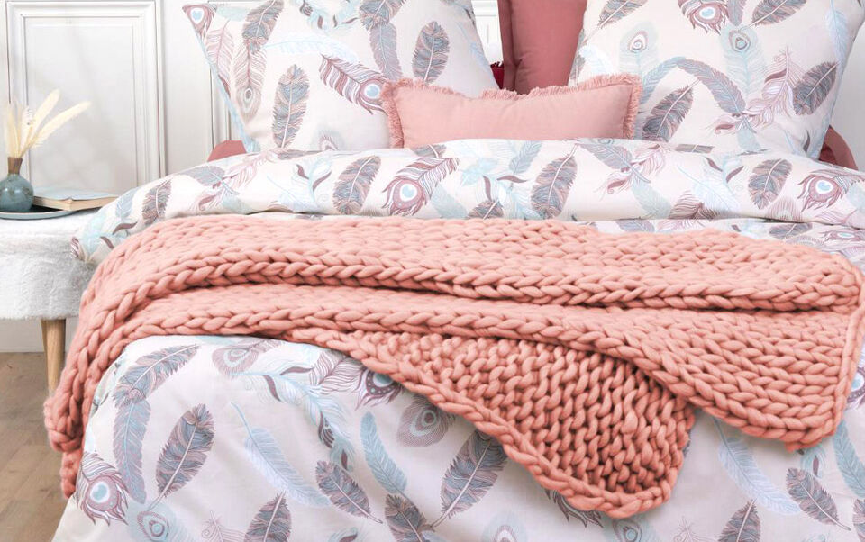 plaid in magllia rosa in lana
