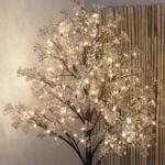https://cdn2.eminza.com/uploads/cache/legacy_product_150_standard/uploads/media/64f9de6e2c67b/arbre-lumineux-gypsophile-h180-cm-blanc-chaud-2