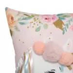 https://cdn2.eminza.com/uploads/cache/legacy_product_150_standard/uploads/media/64fb1a591cf6f/coussin-enfant-licorne-multicolore-3