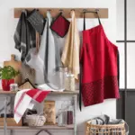 https://cdn2.eminza.com/uploads/cache/legacy_product_150_standard/uploads/media/64fb380d5b060/lot-de-2-torchons-coton-recycle-cuisiline-gris-anthracite-2