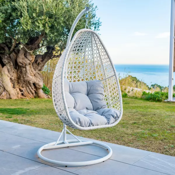 https://cdn2.eminza.com/uploads/cache/legacy_product_600_standard/uploads/media/64f6ec43db518/loveuse-suspendue-coral-blanche-8