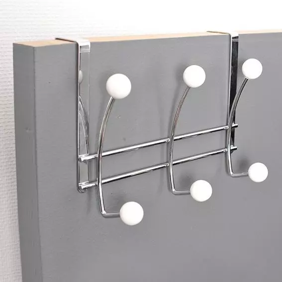 Knagerkke med 6 hvide kugler