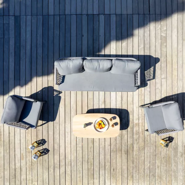 https://cdn2.eminza.com/uploads/cache/legacy_product_600_standard/uploads/media/64fb96847ee79/conjunto-de-muebles-de-jardin-amalfi-gris-antracita-5-plazas-2