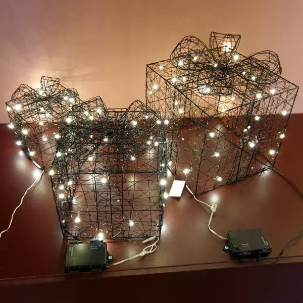 Lot de 3 cadeaux lumineux à piles 90 LED (H28 cm) Féerie Blanc chaud