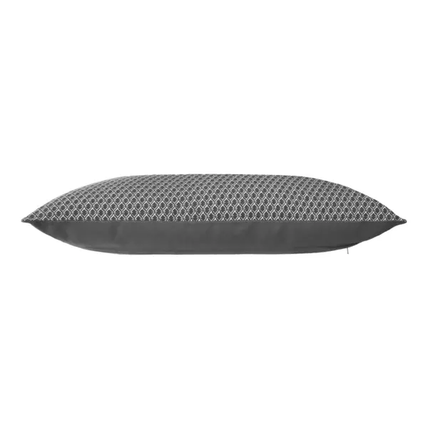 https://cdn2.eminza.com/uploads/cache/legacy_product_600_standard/uploads/media/650075c0587fc/coussin-rectangulaire-50-cm-otto-gris-3