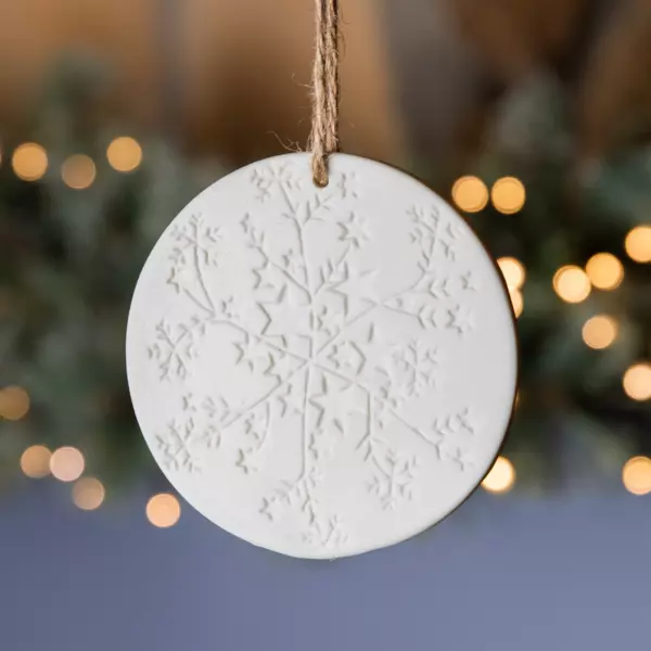 Decoración para colgar en porcelana Feuille étoilée Blanco