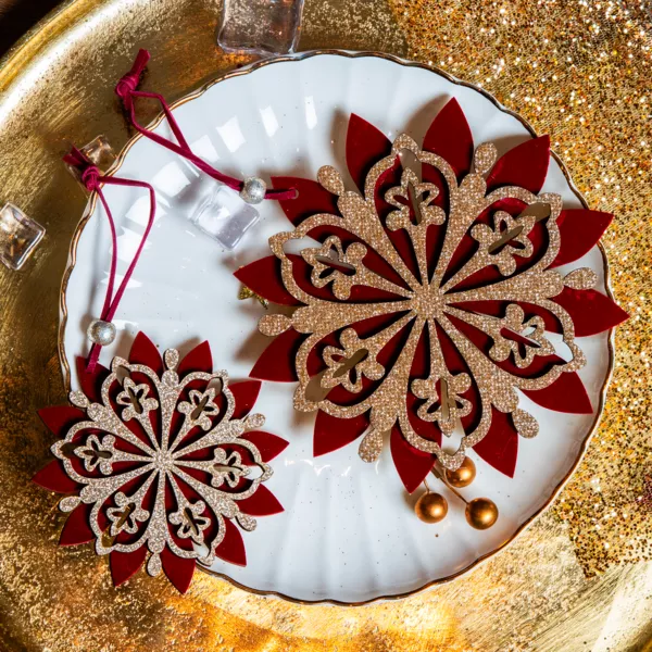 Copo de nieve para colgar (D15 cm) Elegante brillante Burdeos