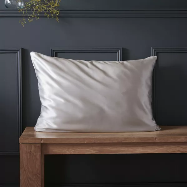 Funda de almohada rectangular de seda de morera (50 x 70 cm) Mizuki Gris claro