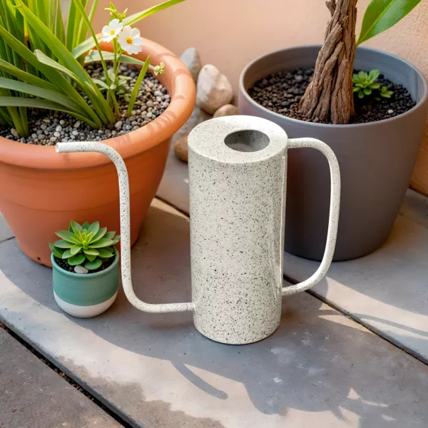 Arrosoir en métal (H31 cm) Terrazzo Ivoire