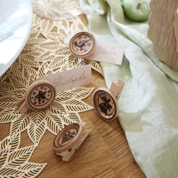 Lot de 8 pinces à linge Boutons imprimés