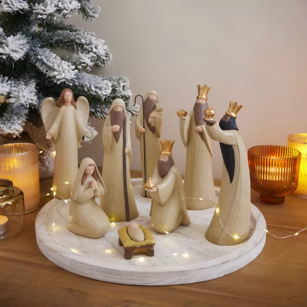 Lot de 8 santons (Hauteur 20 cm) de Juliette