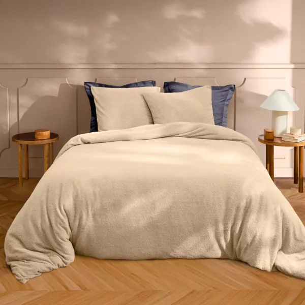 Housse de couette et deux taies d'oreiller bouclette (240 x 220 cm) Helena Beige sable