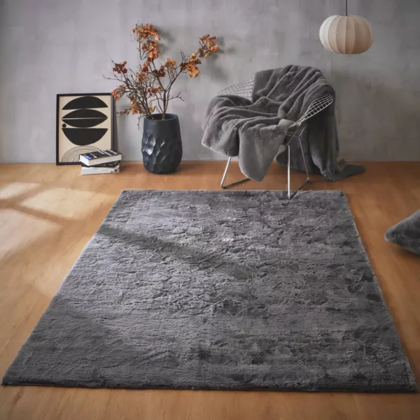 Alfombra rectangular de piel sintética (140 x 200 cm) Finn Gris antracita