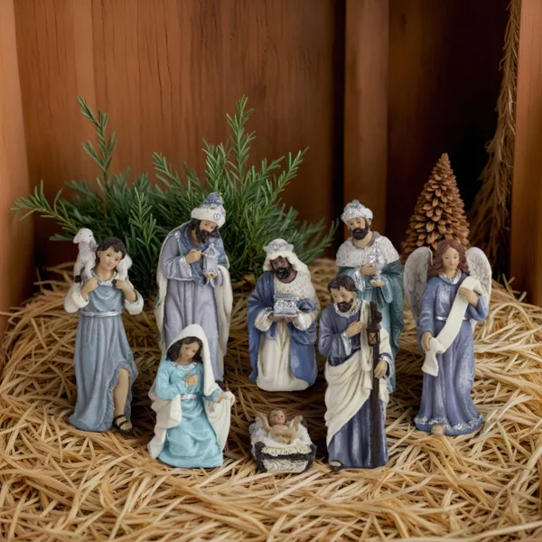 Lot de 8 santons (Hauteur 15 cm) de Clémence