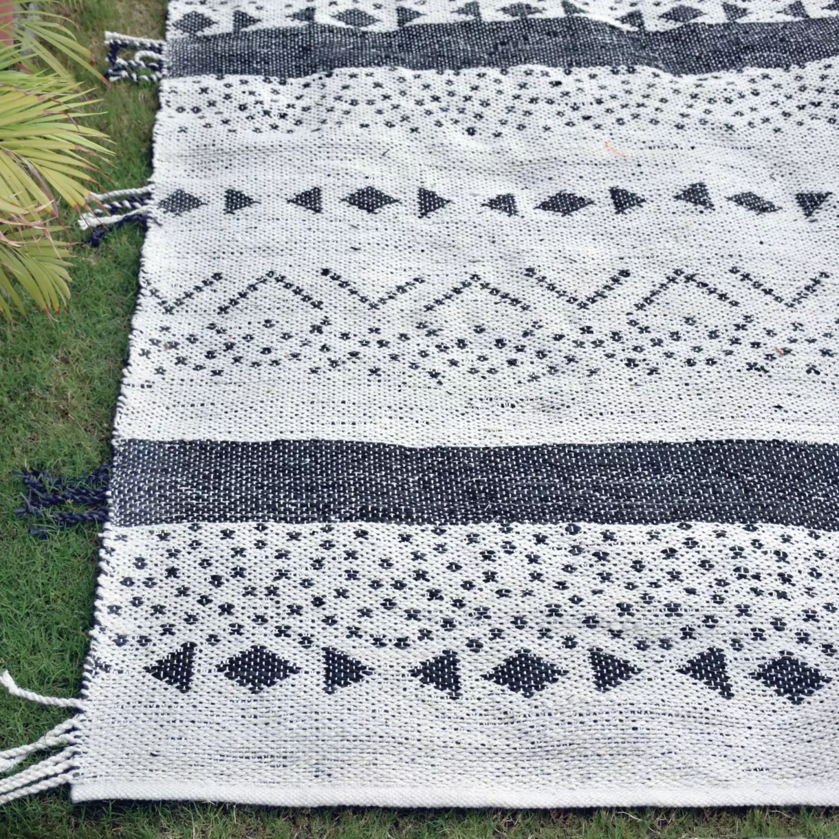 Alfombra tejida a mano (180cm) Callista Blanco 1