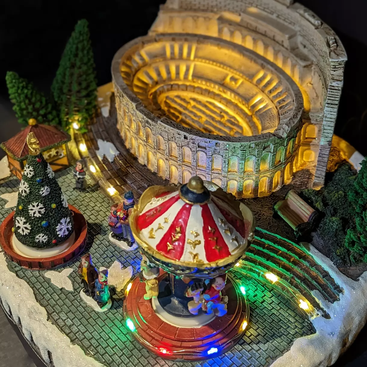 Pueblo de Navidad luminoso y musical Rome 6