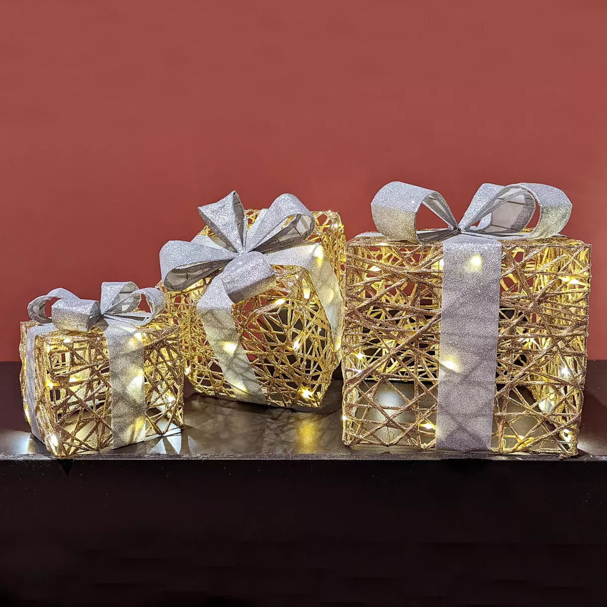set de 3 regalos oro a pilas con luz Blanco cálido 30 LED 1