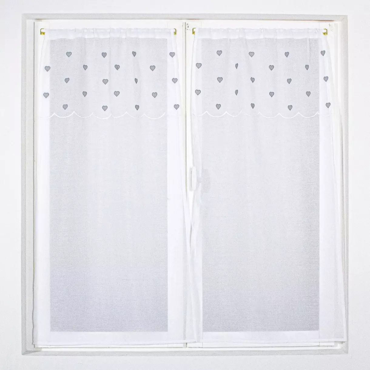 Par de visillos (60 x 160 cm) Corazones Gris 1