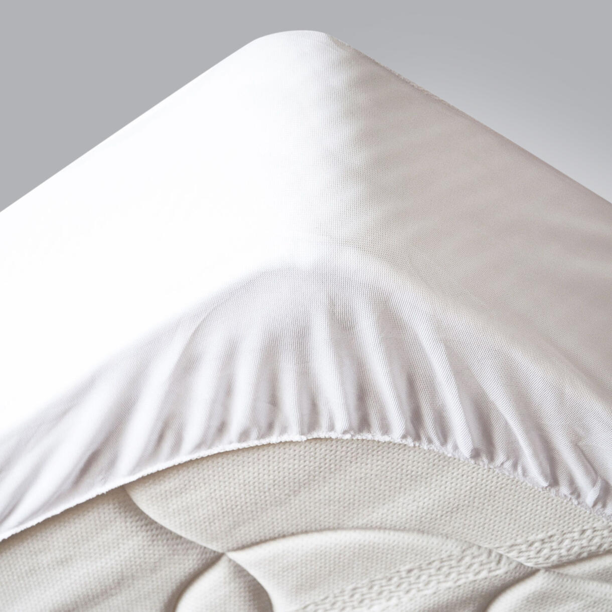 Proteggi materasso impermeabile (180 x 200 cm) Tricia Bianco 1
