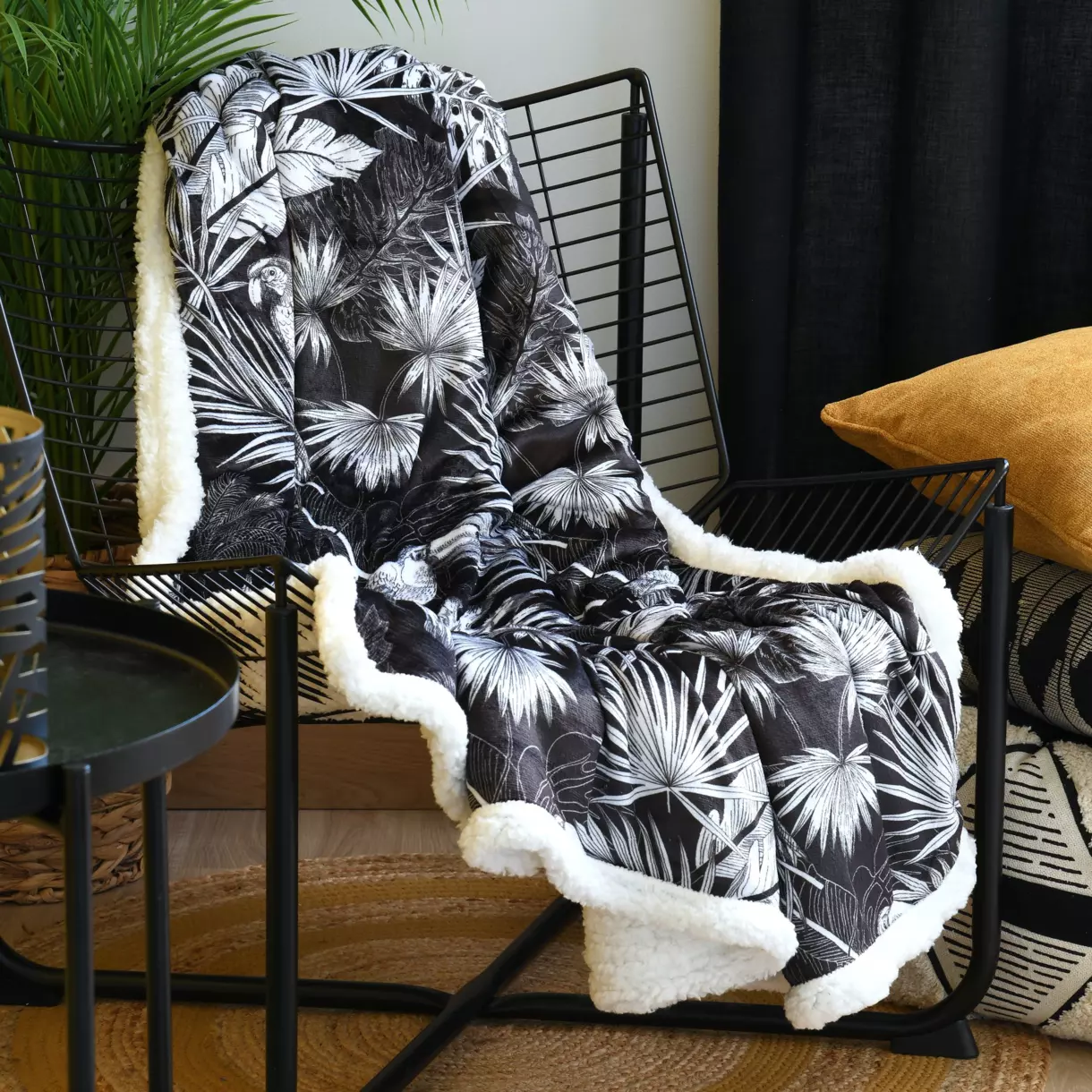 Plaid doux (160 cm) Alaia Noir 1