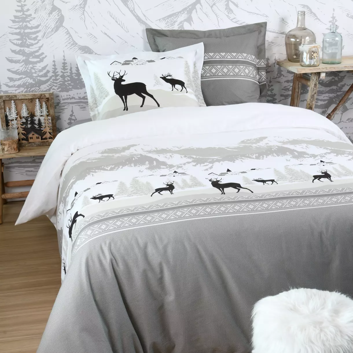 Housse de couette et deux taies coton (260 cm) Verchaix Grise 1
