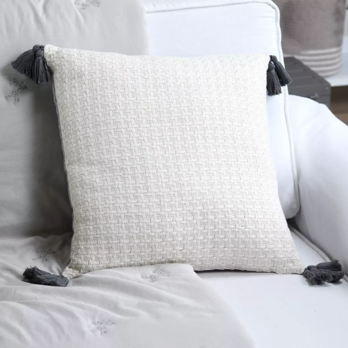 Coussin carré (40 cm) Clémence Ecru 1