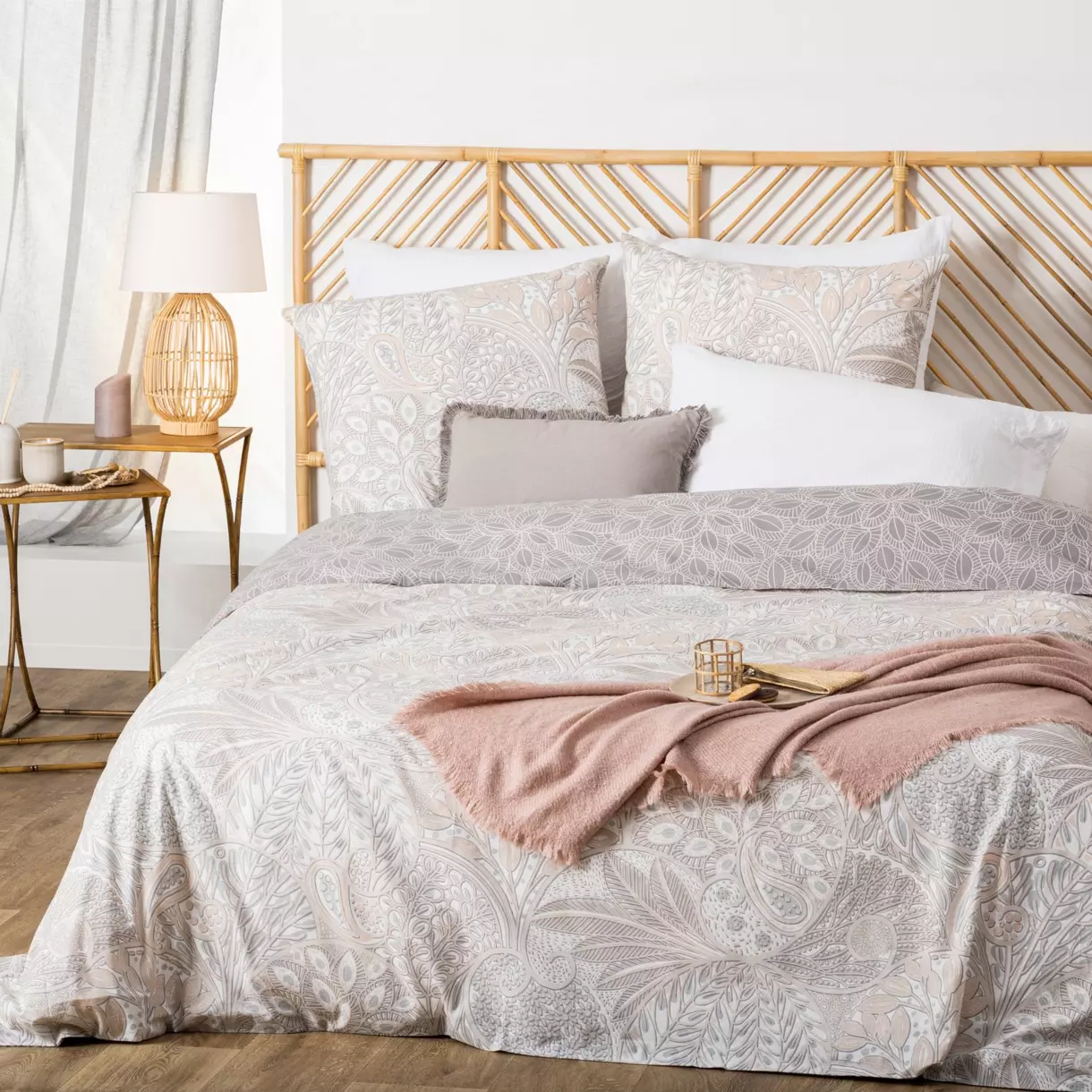 Housse de couette et deux taies coton (240 cm) Kachemire Grise 1