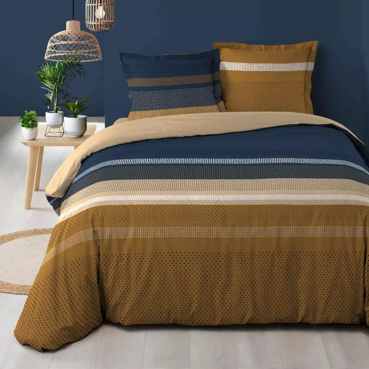Housse de couette et deux taies coton (240 cm) Masai Bleue 1