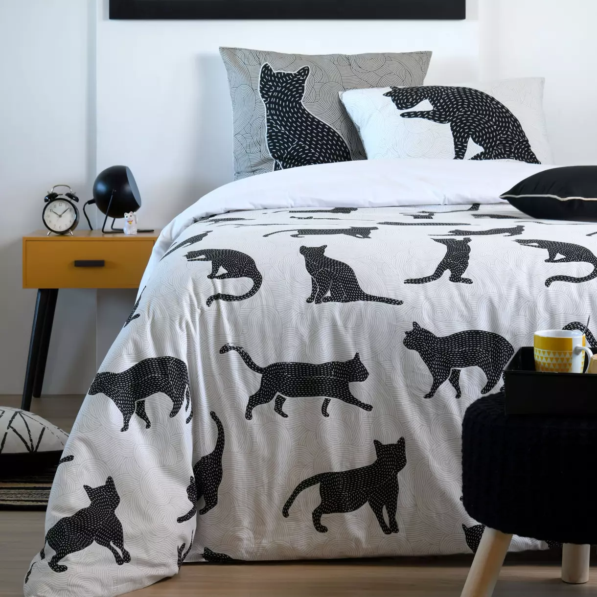 Housse de couette et deux taies coton (240 cm) Chaton Noire 1