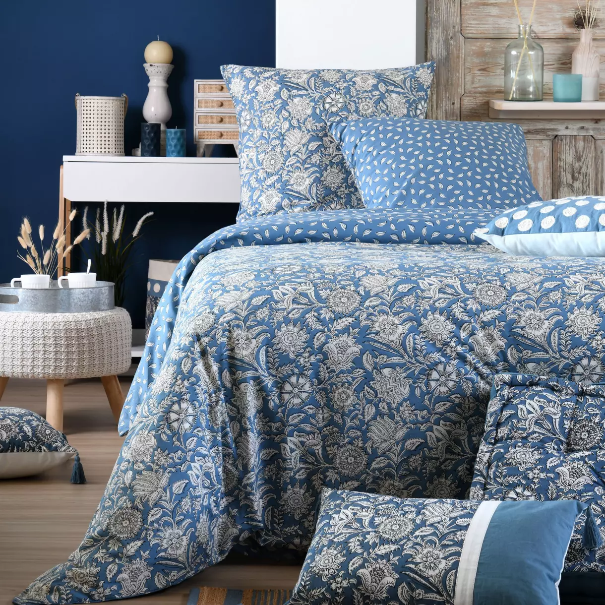 Funda Nórdica y dos fundas para almohada en algodón (240 cm) Julianne Azul 1