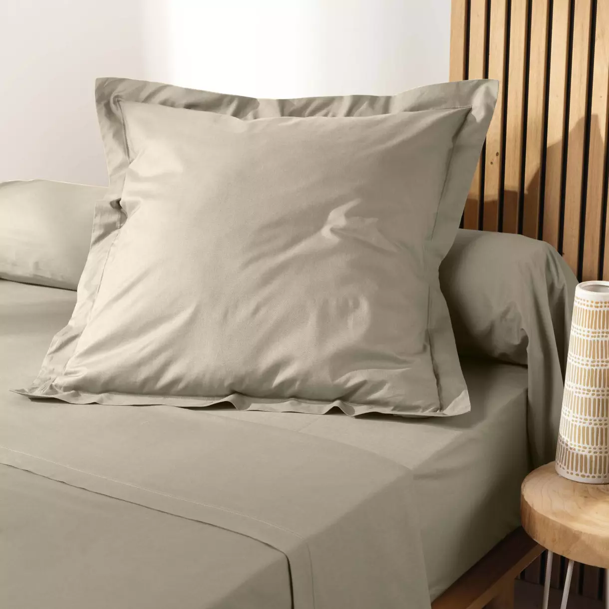 Taie d'oreiller carrée coton bio (63 cm) Biolina Taupe 1