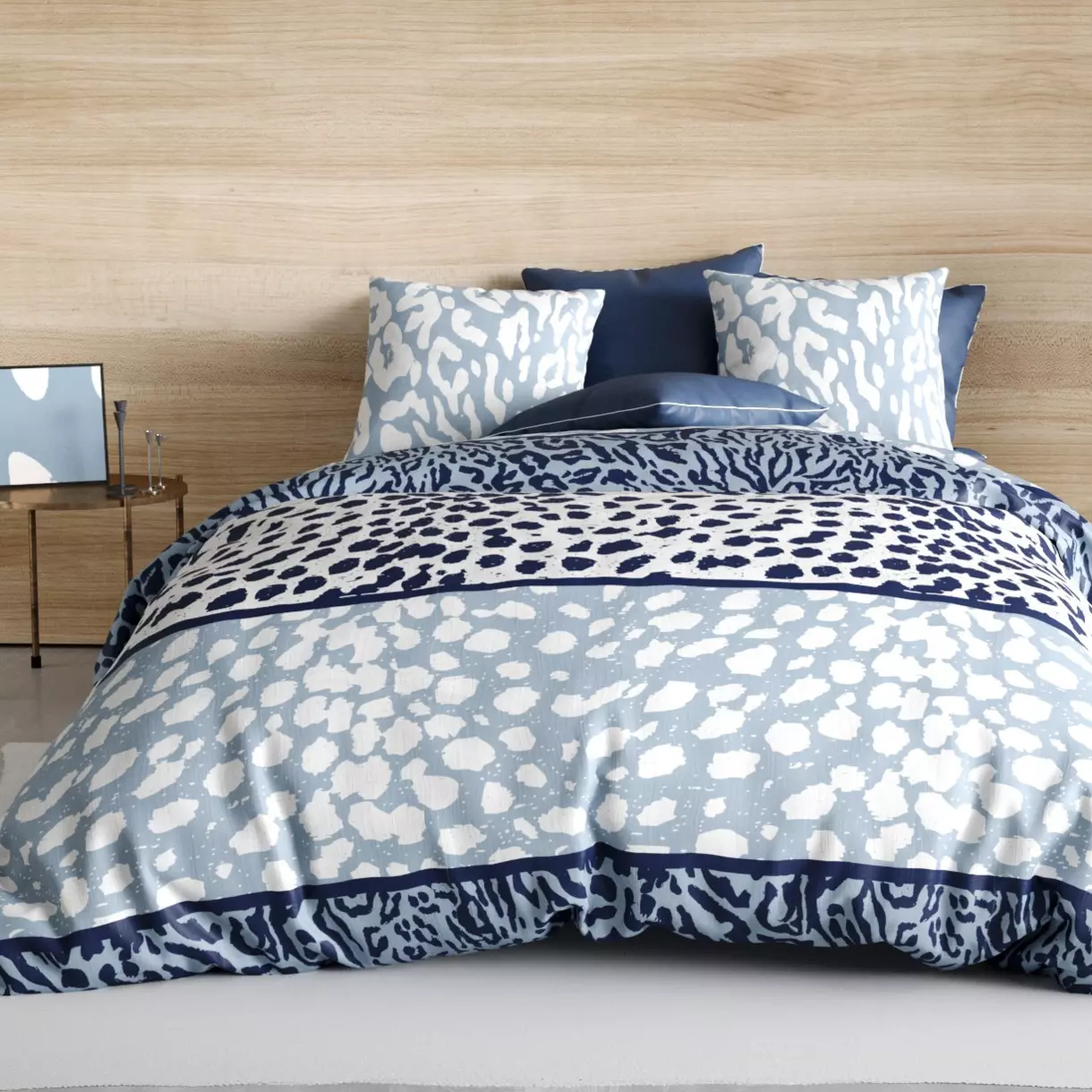 Funda nórdica y dos fundas de almohada en algodón (240 cm) Darla Azul 1